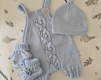 Handgebreide set babyrompertjes van biologisch katoen | Blauwe newborn outfit