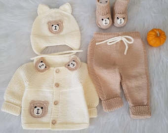 Newborn Baby Graduation Dress | Set of 4 Hospital Gowns | unisex Baby Clothes |Knitted Baby Clothes