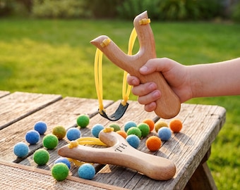 Engraved Wood Slingshot with Felt Ball Set, Custom Slingshot, Stocking Stuffer, Birthday Gift, Outdoor Fun, Kids Gift, Family Game Night