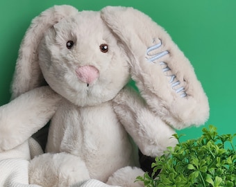 Élégance brodée : Un lapin rien que pour votre petit explorateur. Lapin avec prénom. Cadeau bébé. Cadeaux enfants personnalisés. Cadeau enfant.