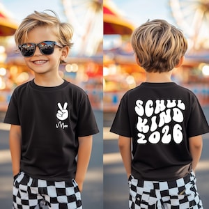 Schoolchild 2026 T-Shirt • Customizable • Streetwear style with wavy lettering • Back to school gift • First day of school kids shirt
