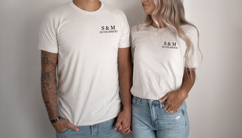 Zeitlose Liebe:Unser Jubiläum in Ehren halten.Valentinstag Partnerlook.Couple T-Shirts.Passende Paar Shirts.TShirt für Paare. Bild 4