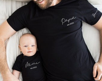 Set coordinato personalizzato Father & Mini Me. Maglietta per papà e look da partner per il body del bambino. Vestito per la famiglia. Regali per papà. Vestito per papà e me.