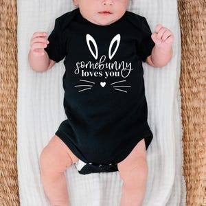 Cute Baby Romper for Easter - &#39;Somebunny Loves You&#39; - Perfect gift for newborns.Easter Onesie for babies.Baby outfit for Easter 2025.