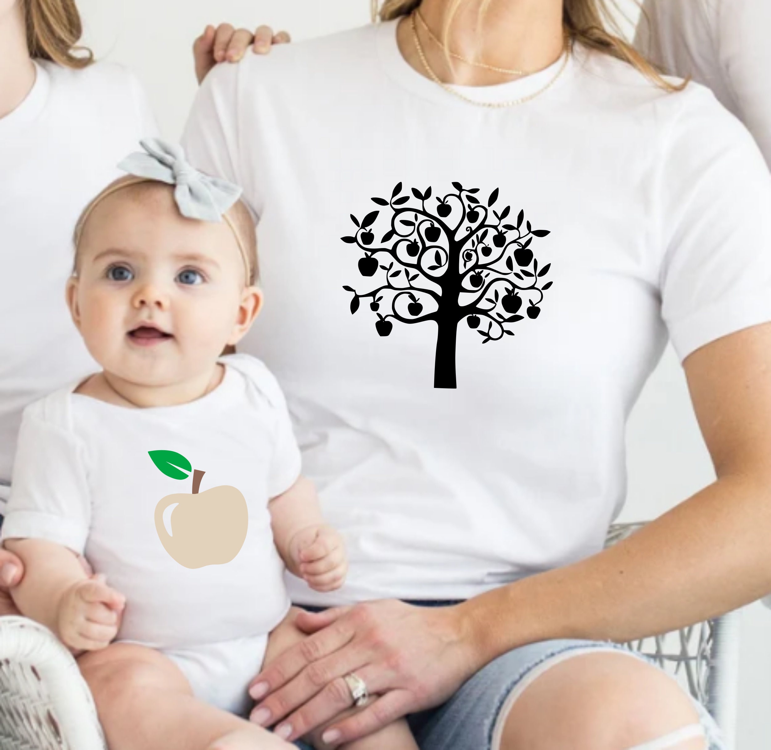 Mom dad and baby matching dresses online
