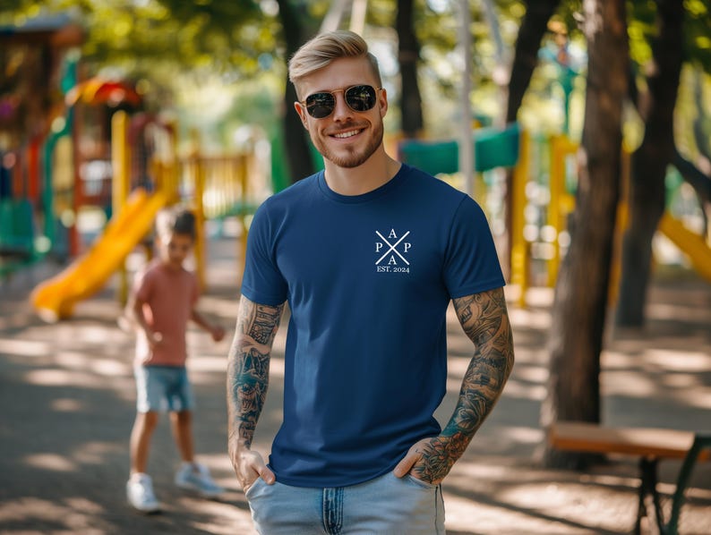 Personalized dad t-shirt with children's names and birth years – The perfect Father's Day and birthday gift. Gift idea for dad. image 5
