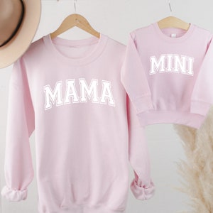Mama & Mini:Perfect couple sweatshirts.Matching sweatshirts for mom and kid.Mom and mini sweaters.Birthday gift.Christmas gifts.