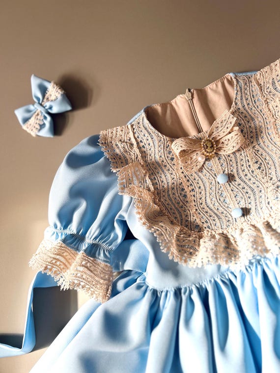 blue and tan lace dress Vintage Style Baby Dress: Beige Collar, Retro Brooch this dress delivers a Size:UK XS Erin Chiffon A-Line Wedding black formal maxi dress