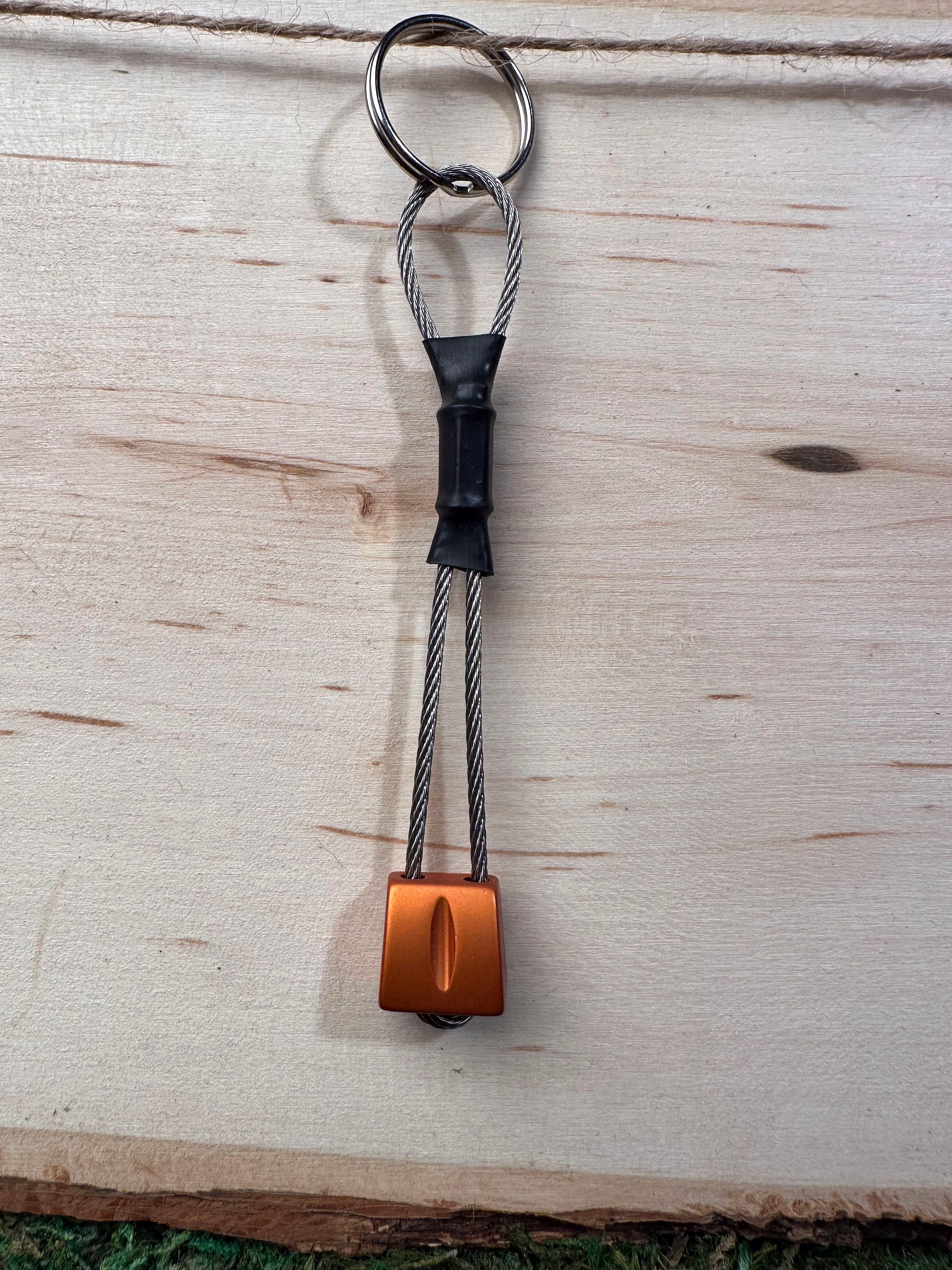 Rock Climbing Stopper Nut Keychain - Premium Quality Climber Gift