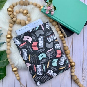 Padded book sleeve - bookworm - books