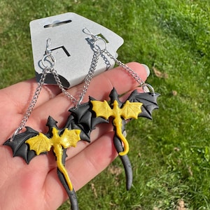 Fourth wing iron flame inspired earrings / dragon / dangle earrings / bookish / andarna / polymer clay / fantasy / Rebecca yarros