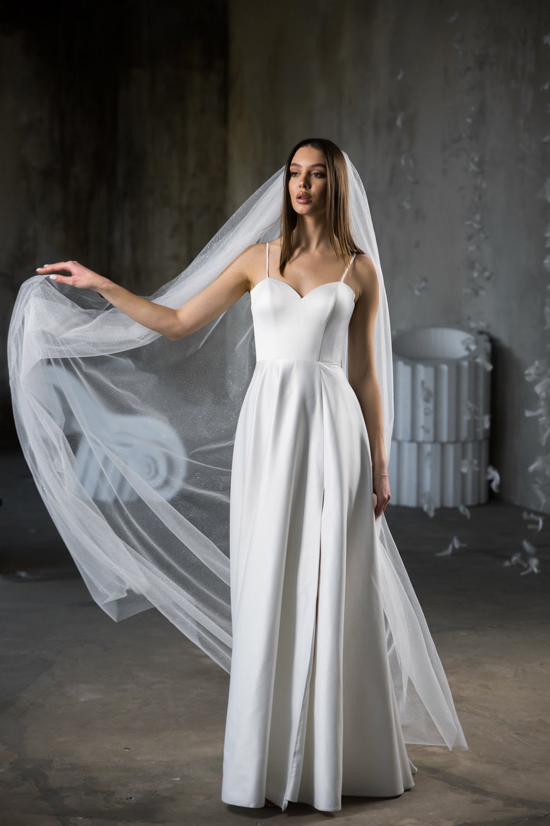 Handmade Glitter Wedding Veil: Cathedral Bridal Tulle, Light  display picture 3