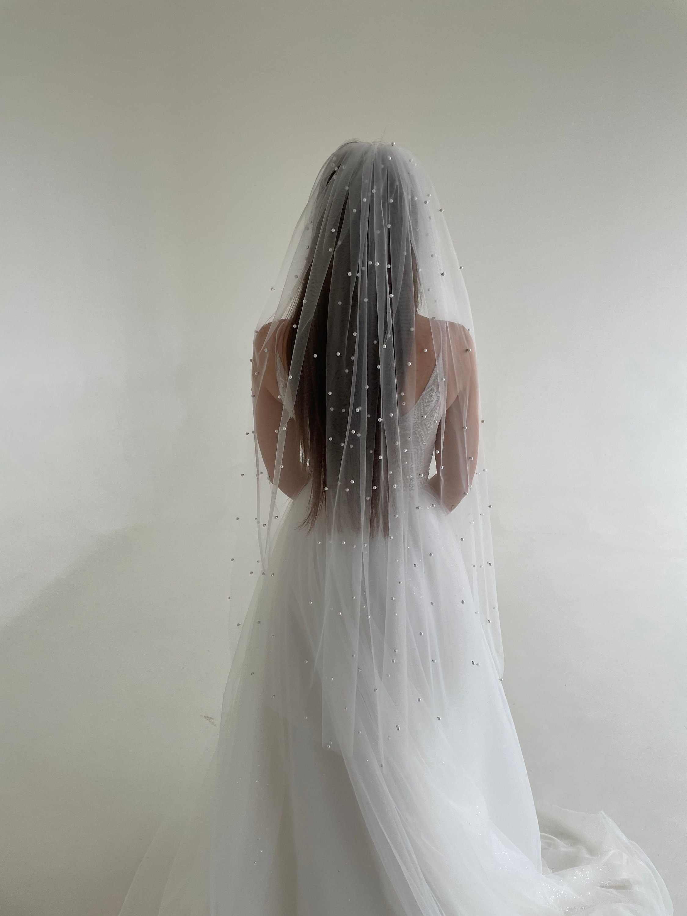 Veil wedding, cathedral wedding , Pearl veil cathedral, veil with pearl edge, Pearl wedding veil, pearl edge veil, scattered pearl veil