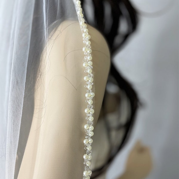 Wedding beaded veil, Bridal ivory veil, Cathedral wedding veil, Pearl crystal edge veil, Chapel ivory veil Fingertip wedding veil with beads