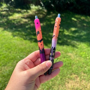Haunted House Halloween Glitter Gel Pen|Refillable Spooky Season Pen| Spooky Scene Stationary| Personalized Fall Inkjoy Resin Pen
