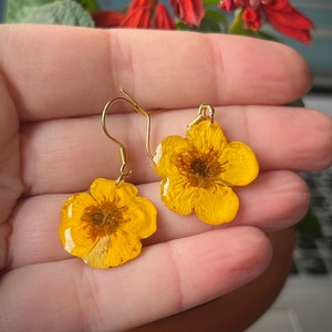 Earrings with gold button flowers, yellow flower women's earrings, resin earrings, women's and girl's earrings, gifts for her