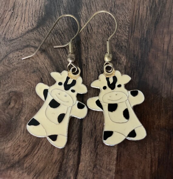 Silver  Vintage Cow Earring - image 1