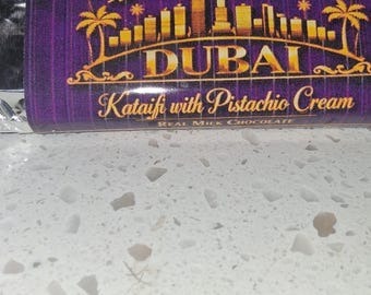 Dubai Pistachio kataifi Chocolate Bar