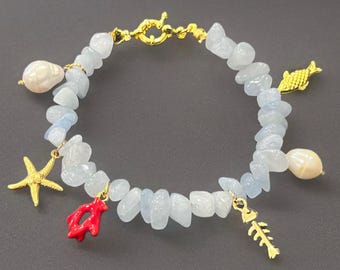 Handmade Aquamarine Chipstone Bracelet with Dainty Fish, Pearl, Starfish Charms – 14k Gold Plated Clasp