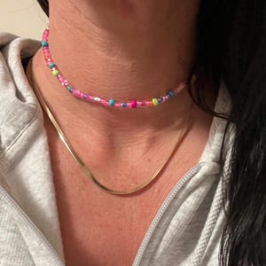 Neon pink seed bead necklace-choker-summer beach vacation necklace-vibrant seed bead choker-simple bright neon choker