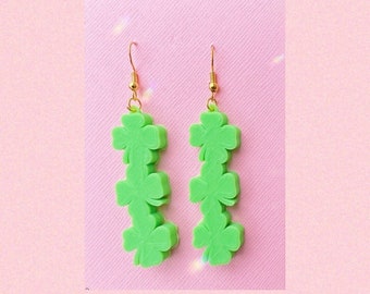 Shamrock Earrings St Patricks Day Earring Gift Green Four Leaf Clover Earring St Paddys Day Luck of the Irish Kiss me I'm Irish Leprechaun