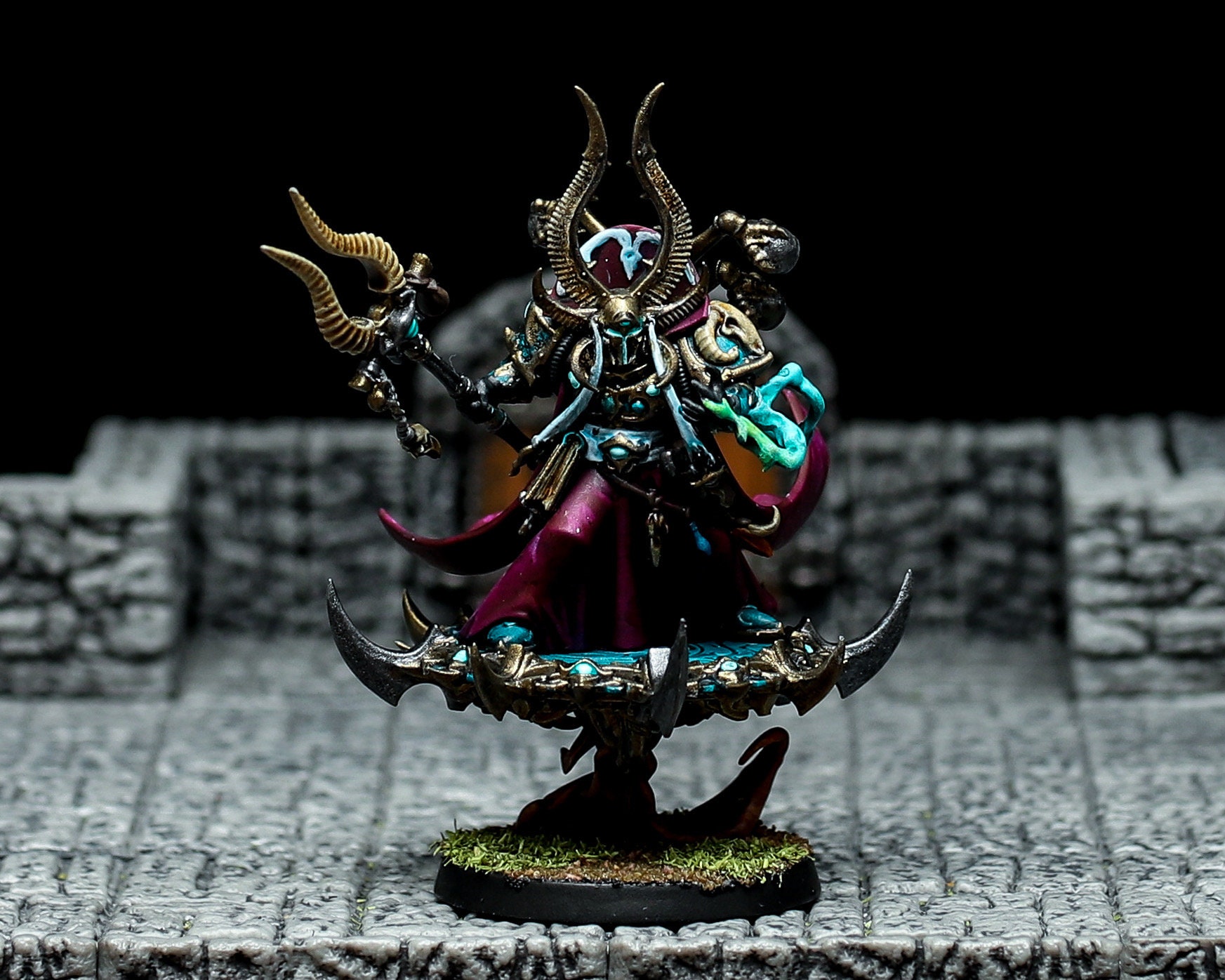 Magnus Daemon Primarch of Tzeentch Custom Painted Miniature -    Dungeons and dragons miniatures, Fantasy miniatures, Warhammer wood elves