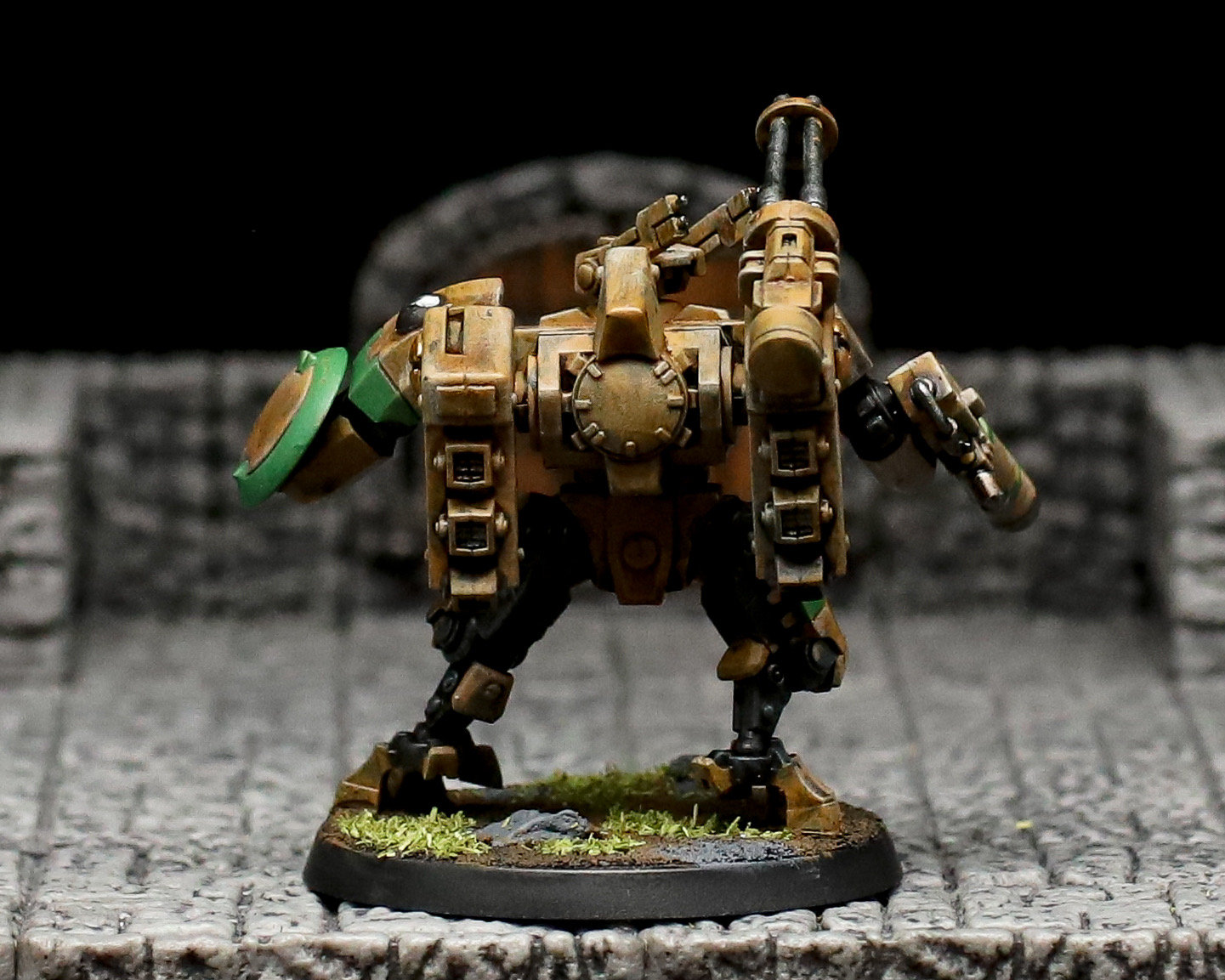 Xv8 XV8 Crisis Battlesuit Team - T’au Empire - Pro Painted Warhammer 40K ...