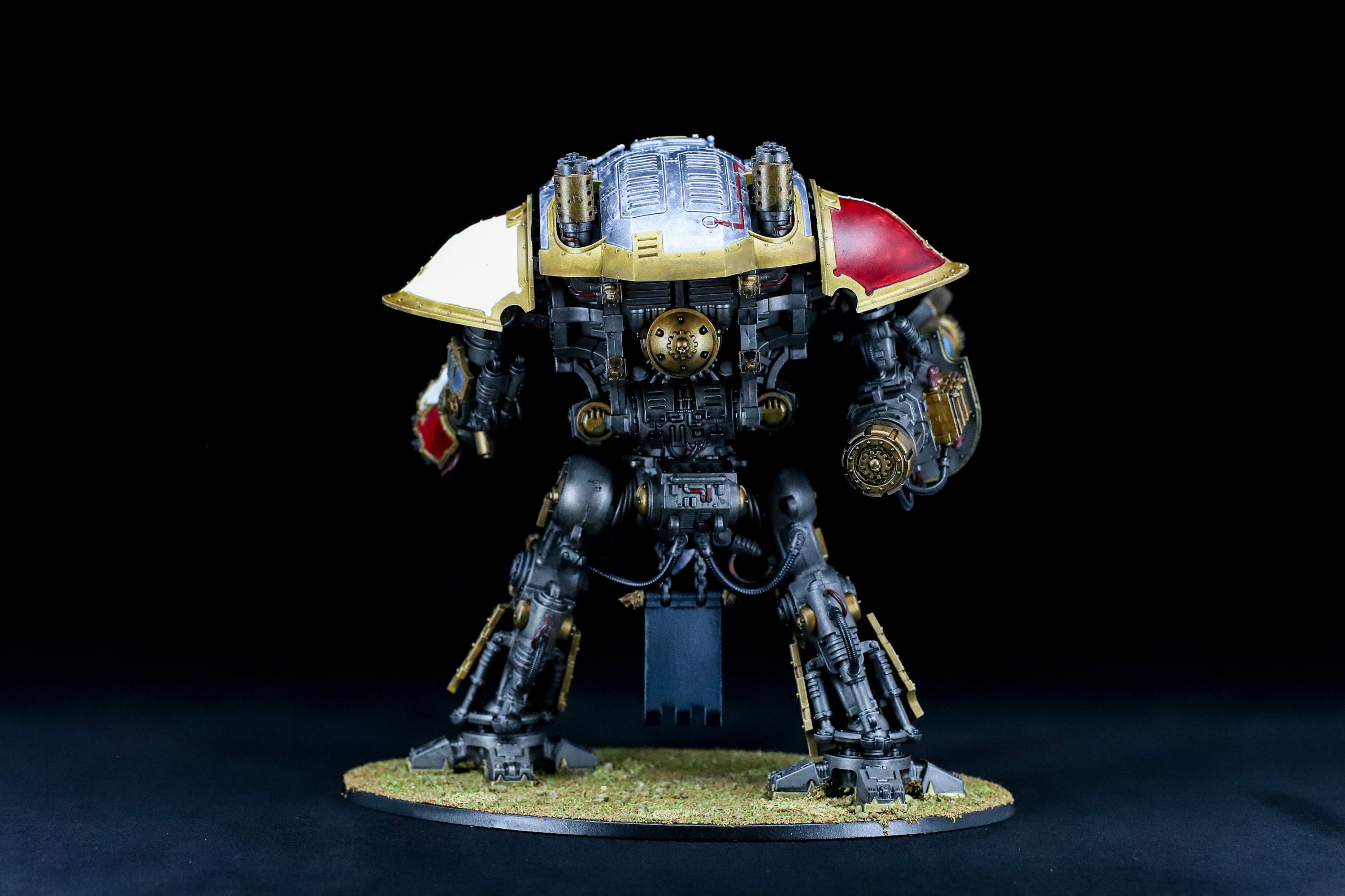 ウォーハンマー インペリアルナイト カニスレックス 全塗装 完成品 ウォーハンマー インペリアルナイト カニスレックス 全塗装 完成