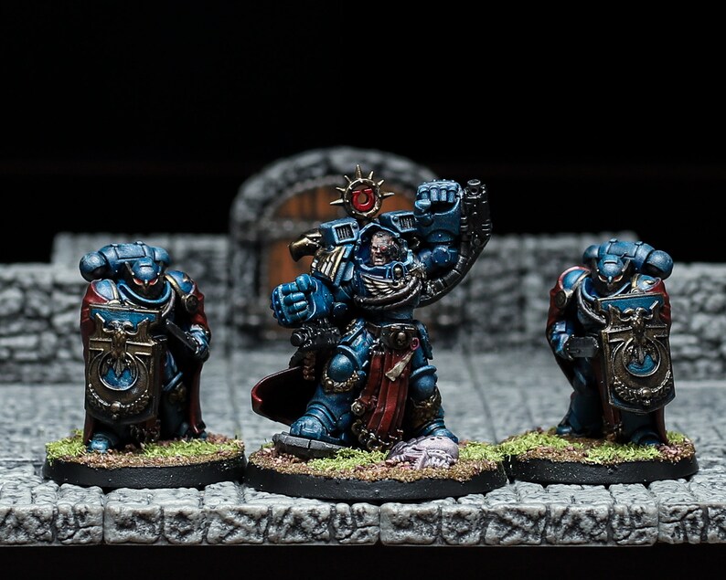 Ultramarine Victrix Honour Guard, (7 inch Mcfarlane custom space marine