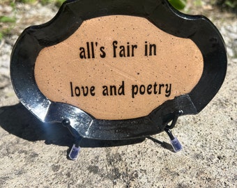 Plat en céramique pour l'amour et la poésie pour tous - Poterie inspirée des Swiftie