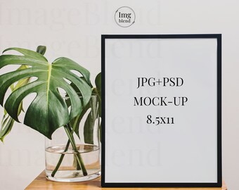 Maqueta de marco negro moderno / Exhibidor de arte de 8.5x11 (PSD y JPG)