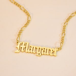 Collar de nombre gótico personalizado, collar de nombre de oro, collar de nombre inglés antiguo, collar de placa de identificación, regalo del día de San Valentín, regalo para ella