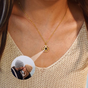 Photo Projection Necklace, Customized Memorial Photo Pendant, Photo Necklace in Silver, Picture Inside Jewelry, Wedding Gifts, Gifts for Her