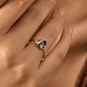 Emerald 3 geboortesteenclusterring, multivorm edelsteenring, familie geboortesteenring, drievoudige geboortesteenring, cadeau voor haar, kerstcadeau