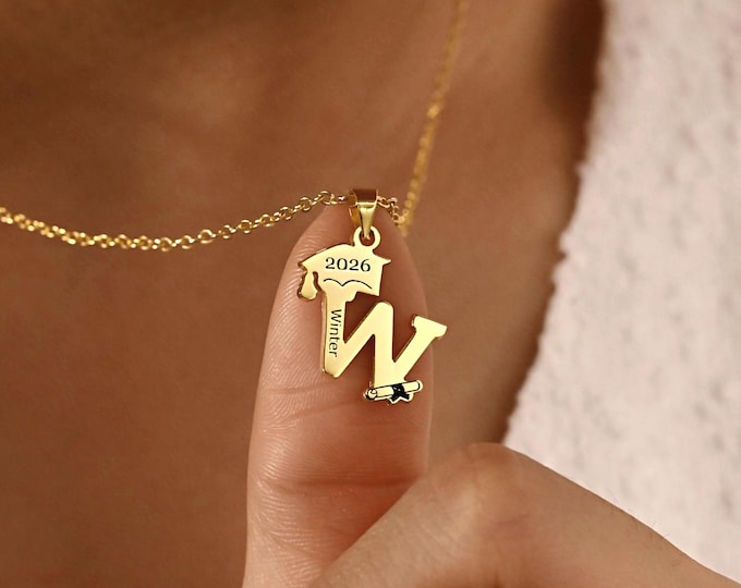 Personalized Graduation Name Necklace, 2026 Bachelor Cap Necklace, Name Necklace, 2026 Class College Necklace, Graduation Gift, Gift for Her