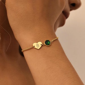 Pulsera con piedra de nacimiento y corazón inicial, pulsera personalizada con dijes de corazón, pulsera con corazón grabado, pulsera con letras, pulsera de pareja, regalo de Navidad