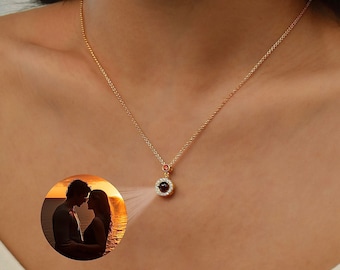 Benutzerdefinierte Fotoprojektion Halskette, personalisierte Halskette, Liebeshalskette, Bild im Schmuck, Erinnerungsbild, Geschenke für sie