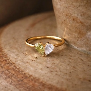 Anello con pietra portafortuna a forma di cuore personalizzato, anello con 2 pietre portafortuna taglio a pera, anello impilabile personalizzato, regali di Natale, regalo per la mamma, regalo di Natale per lei