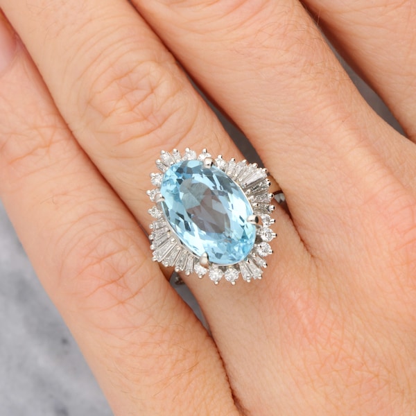 Platinum aquamarine and diamond dress ring