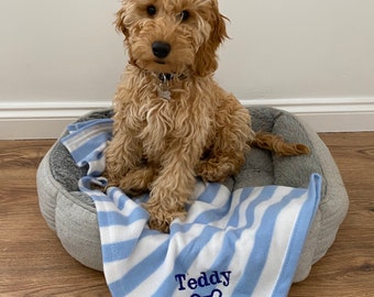 Personalized Pet Blanket: Lightweight Fleece Puppy Kitten Bed Cover