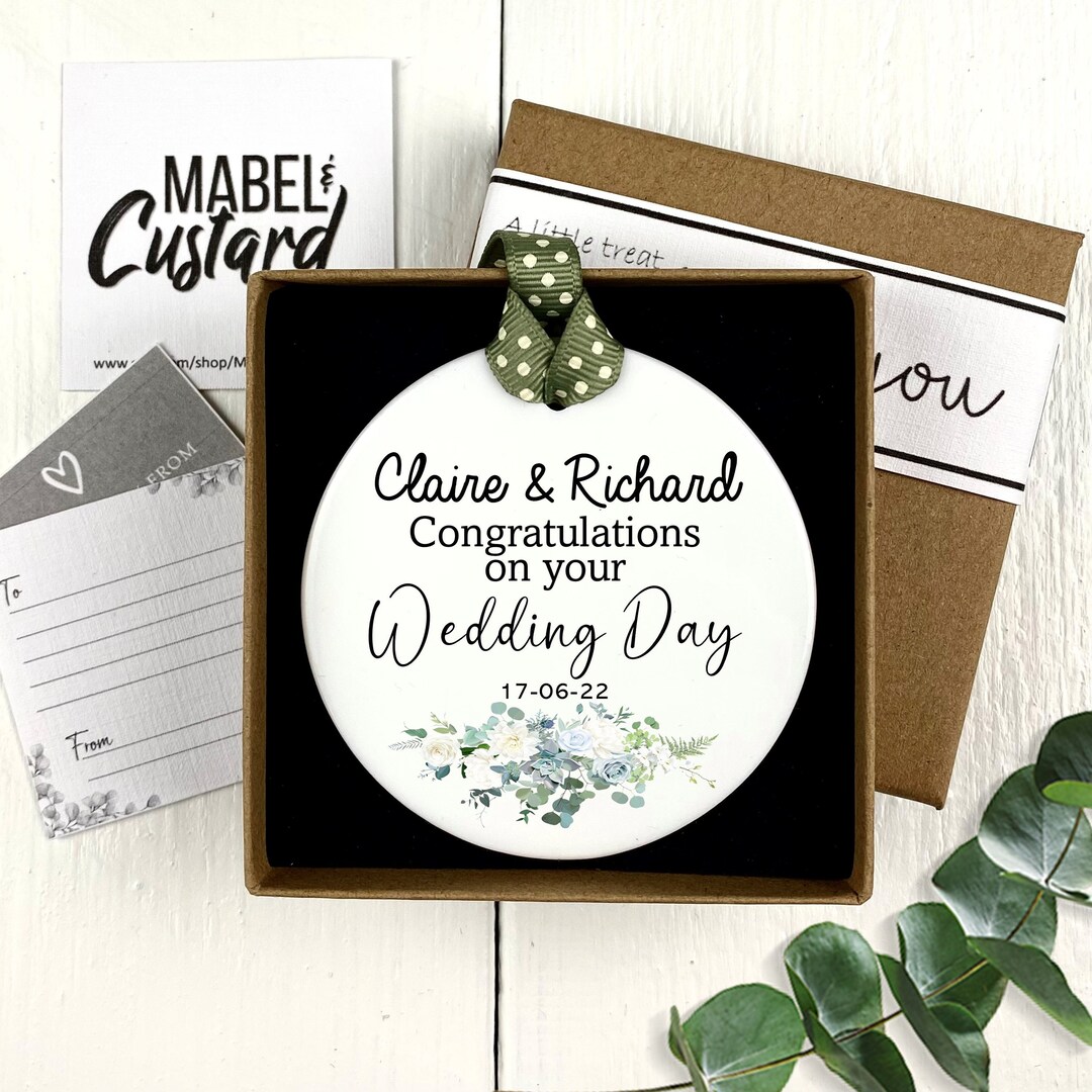 Personalised Wedding Day Keepsake | Wedding Day Gift | Mr and Mrs Gift ...