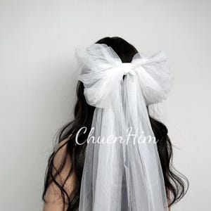 Glam Wedding Veil,Bow Wedding Veil,Simple White Bridal Veil,Ivory Wedding Veil,Short Veil,Handmade Veil,Tulle Veil,Modern Wedding Veil