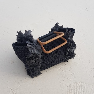Bolso de rafia negro con asa superior, bolso de playa de paja, bolso de verano de rafia, bolso de crochet hecho a mano, bolso de rafia con borlas, bolso de rafia.