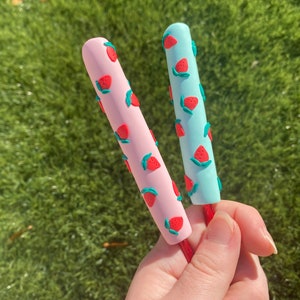 Strawberry Crochet Hooks | Handmade Ergonomic Polymer Clay Custom Crochet Hooks | Crochet Hook Grip | Pink and Mint Green Crochet Hook