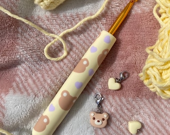 Pastel Yellow Teddy Bear Crochet Hook | Cute Handmade Ergonomic Custom Polymer Clay Crochet Hook Grip