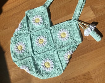 Mint Green Crochet Granny Square Tote Bag | Cute Daisy Crochet Bag | Cute Pastel Green Shoulder Bag | Flower Crochet Bag |