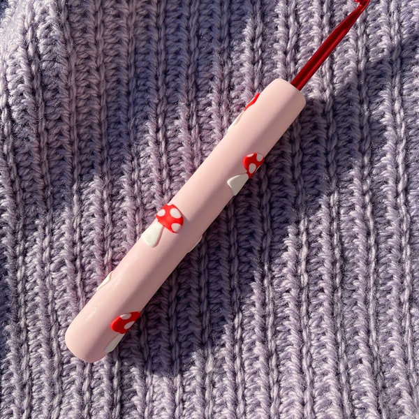 MADE TO ORDER Pink Mushroom Crochet Hook | Pink Crochet Hooks | Polymer Clay Crochet Hooks | Cute Crochet Hook | Crochet Hook Grip