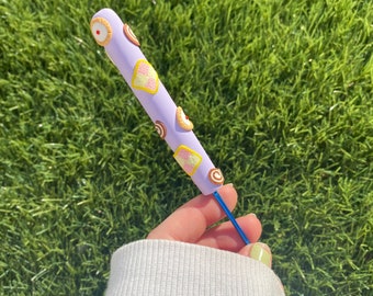 MADE TO ORDER Cake Crochet Hook | Custom Crochet Hooks | Polymer Clay Crochet Hooks | Cute Crochet Hook | Crochet Hook Grip