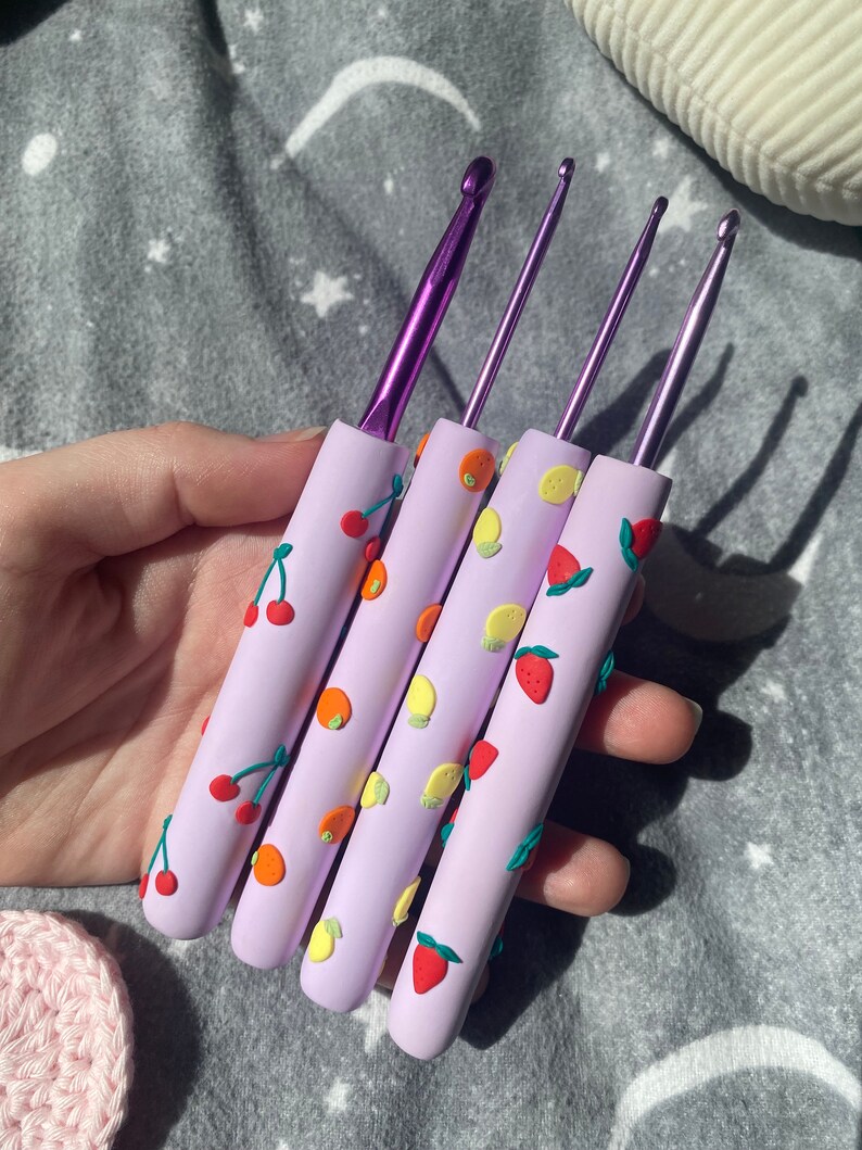 Ciondolo in pelle a forma di frutta, grazioso mini portamonete