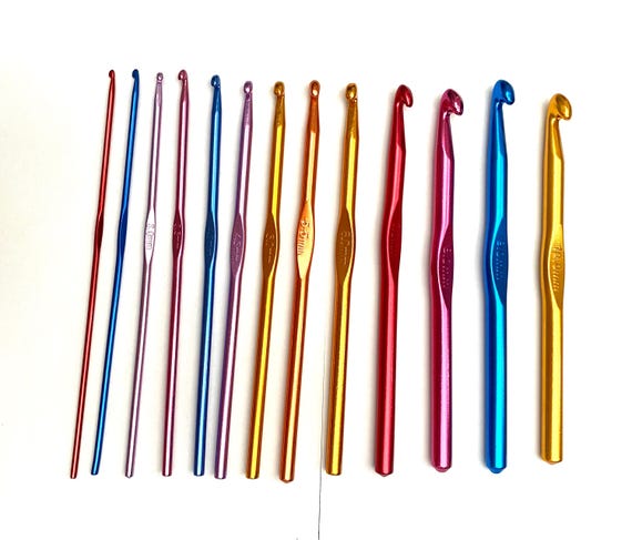 Aluminium Crochet Hooks | 2mm, 2.5mm, 3mm, 3.5mm, 4mm, 4.5mm, 5mm, 5.5mm, 6mm, 6.5mm, 7mm, 8mm, 9mm and 10mm Tapered Crochet Tools